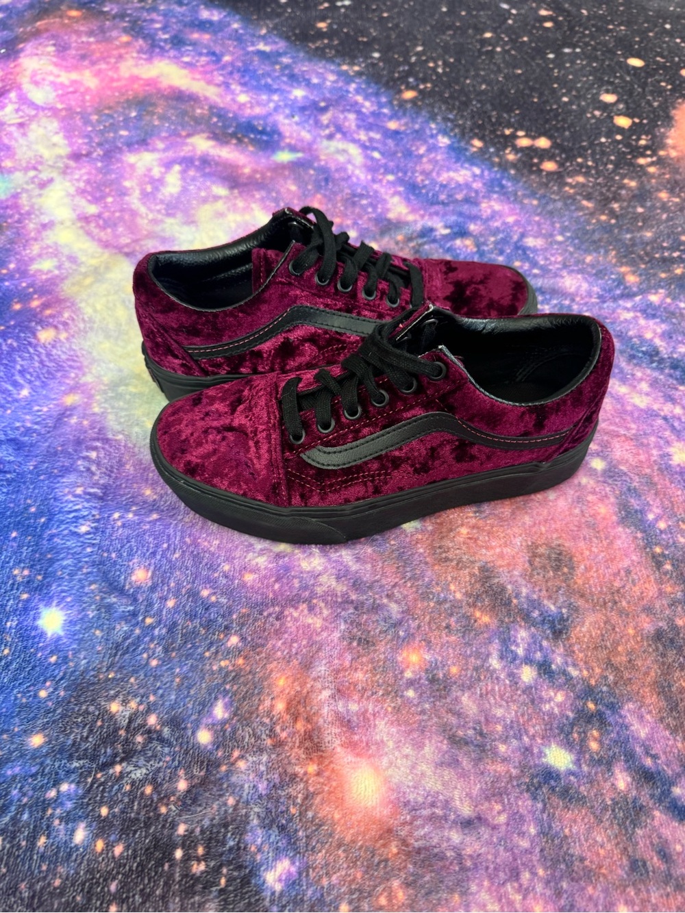 Women Mauve Velvet Vans